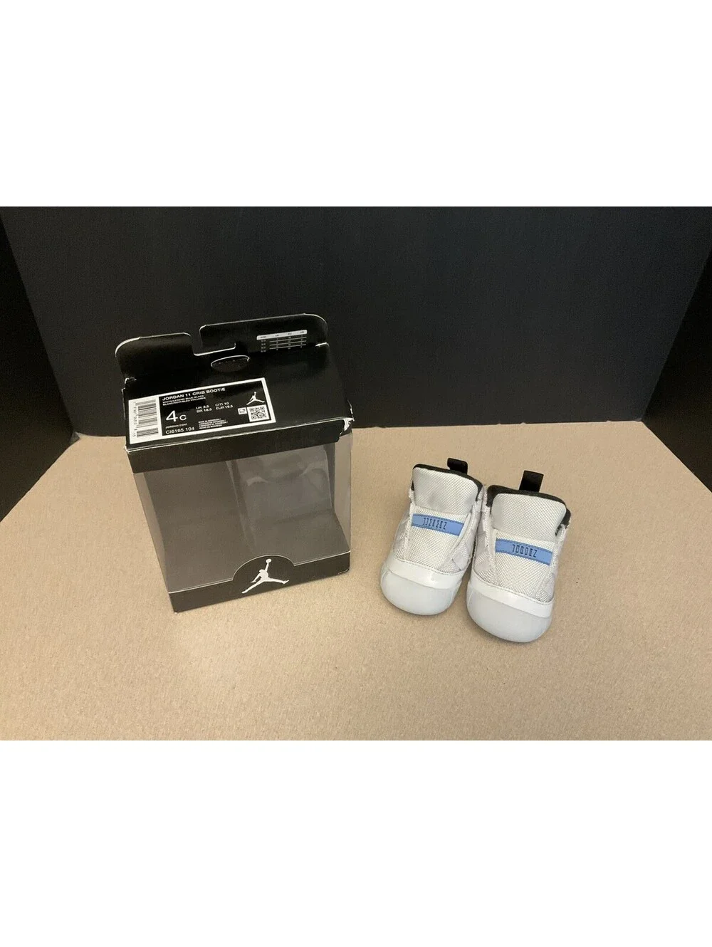Toddler Nike Air Jordan 11 White/Legend Blue Crib Bootie. Size 4C. Awesome!!!